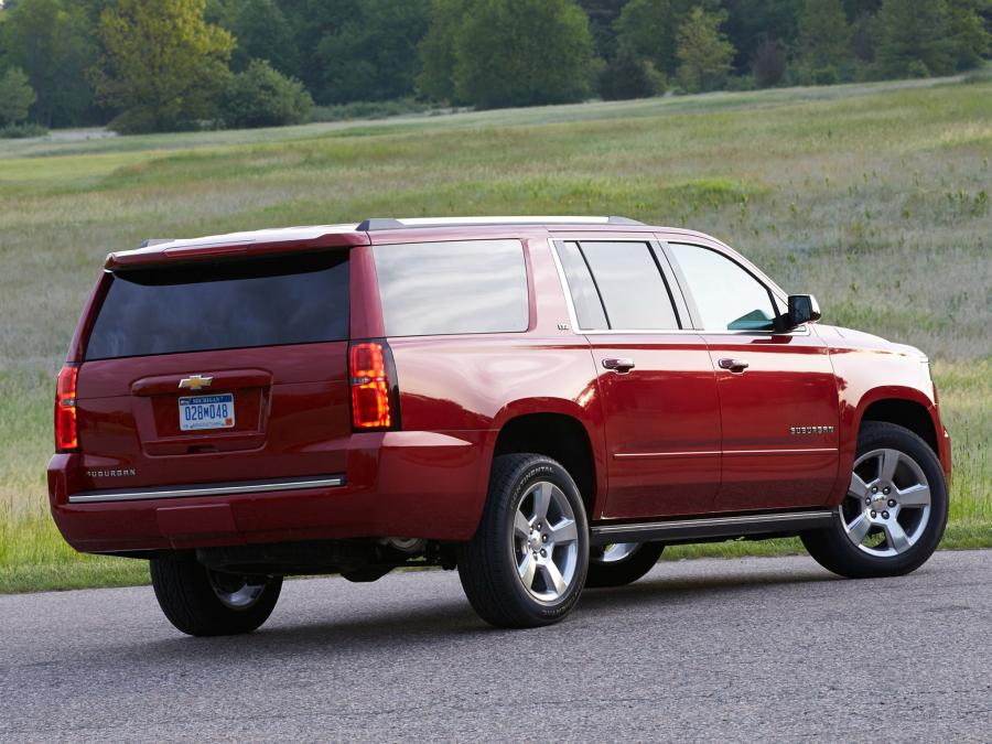  Chevrolet Suburban LTZ 2015 года  (фото 14 из 27)